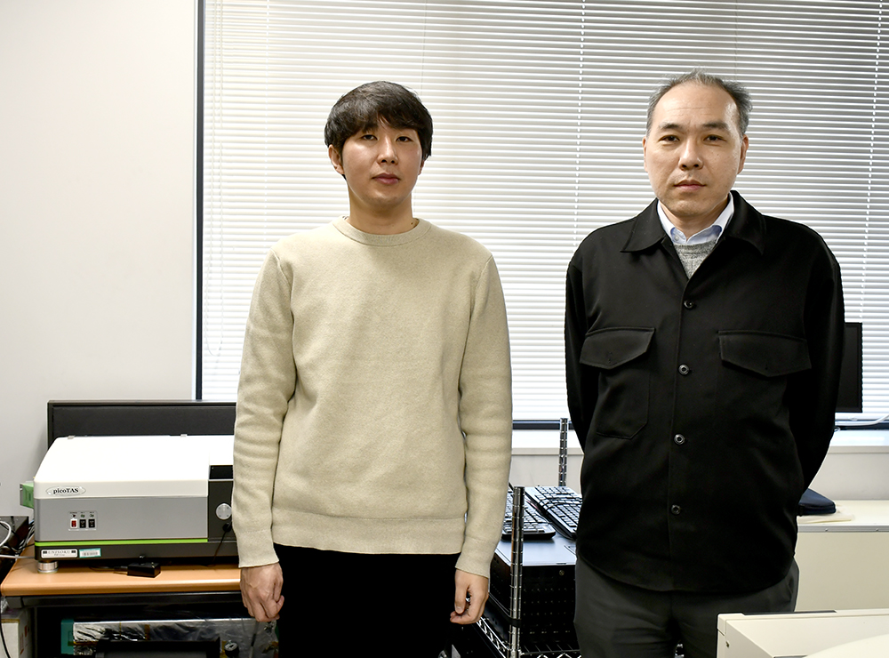 Dr. Naoya Aizawa and Dr. Kenichi Nakayama